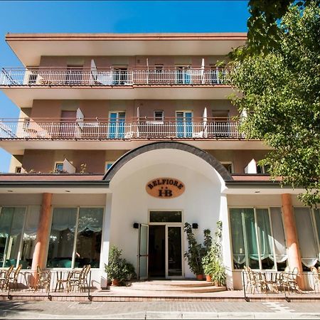 Hotel Belfiore Misano Adriatico Exteriör bild