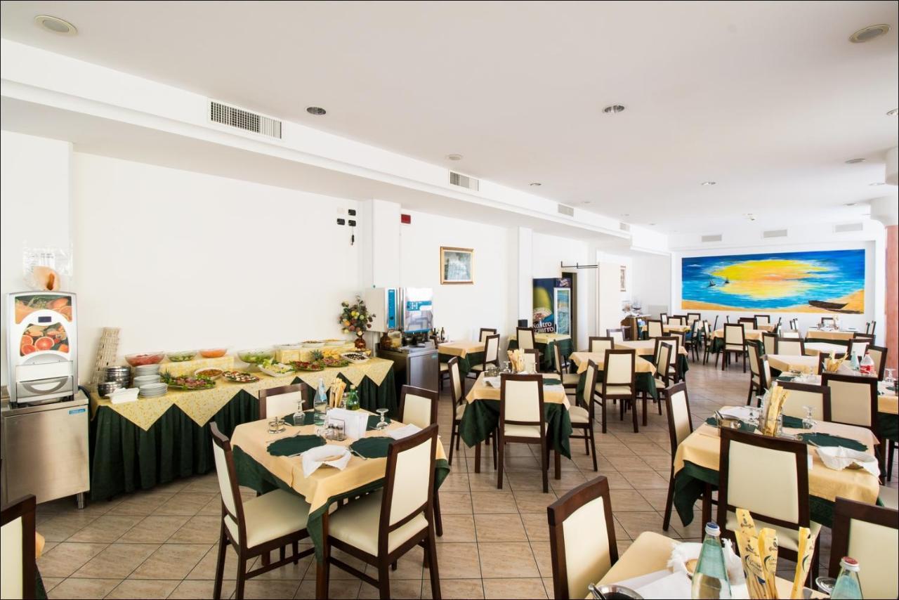 Hotel Belfiore Misano Adriatico Exteriör bild