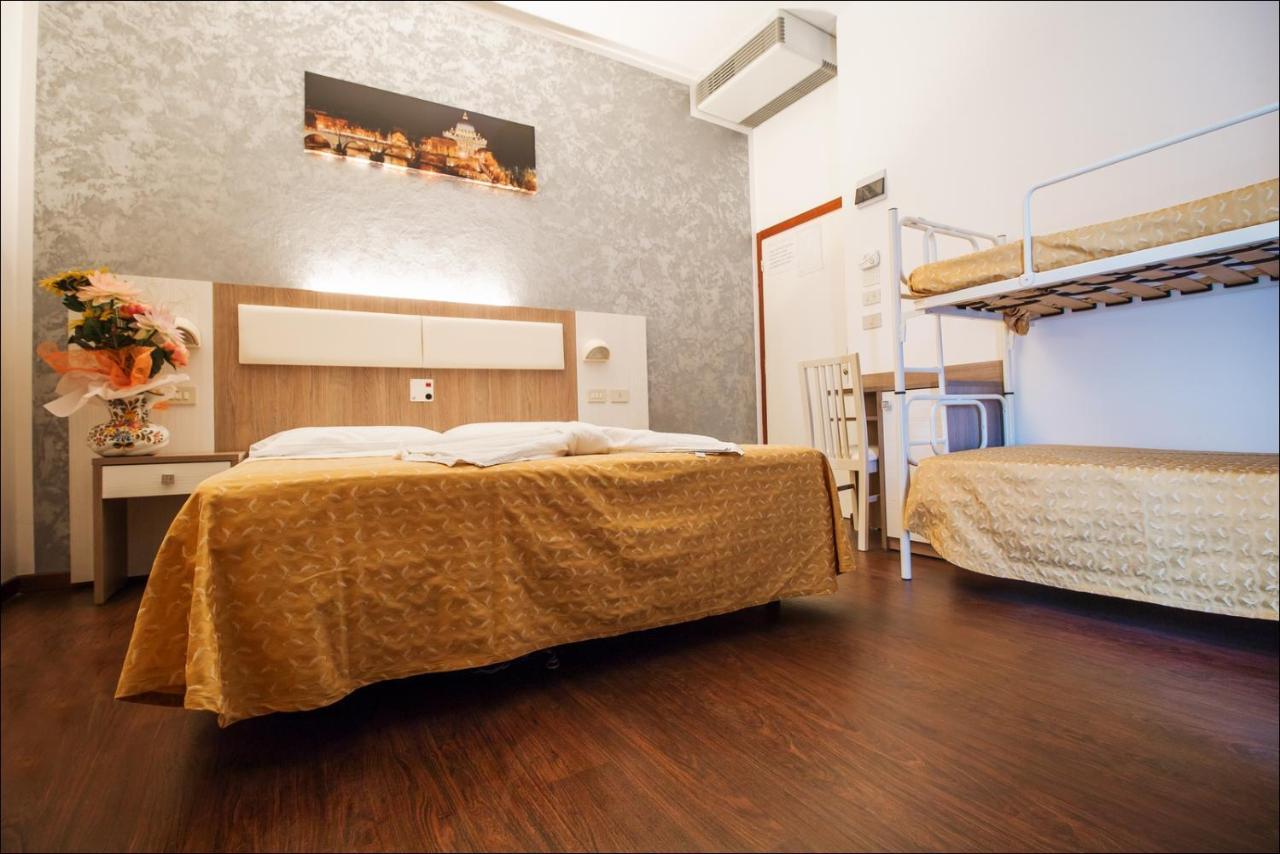 Hotel Belfiore Misano Adriatico Exteriör bild