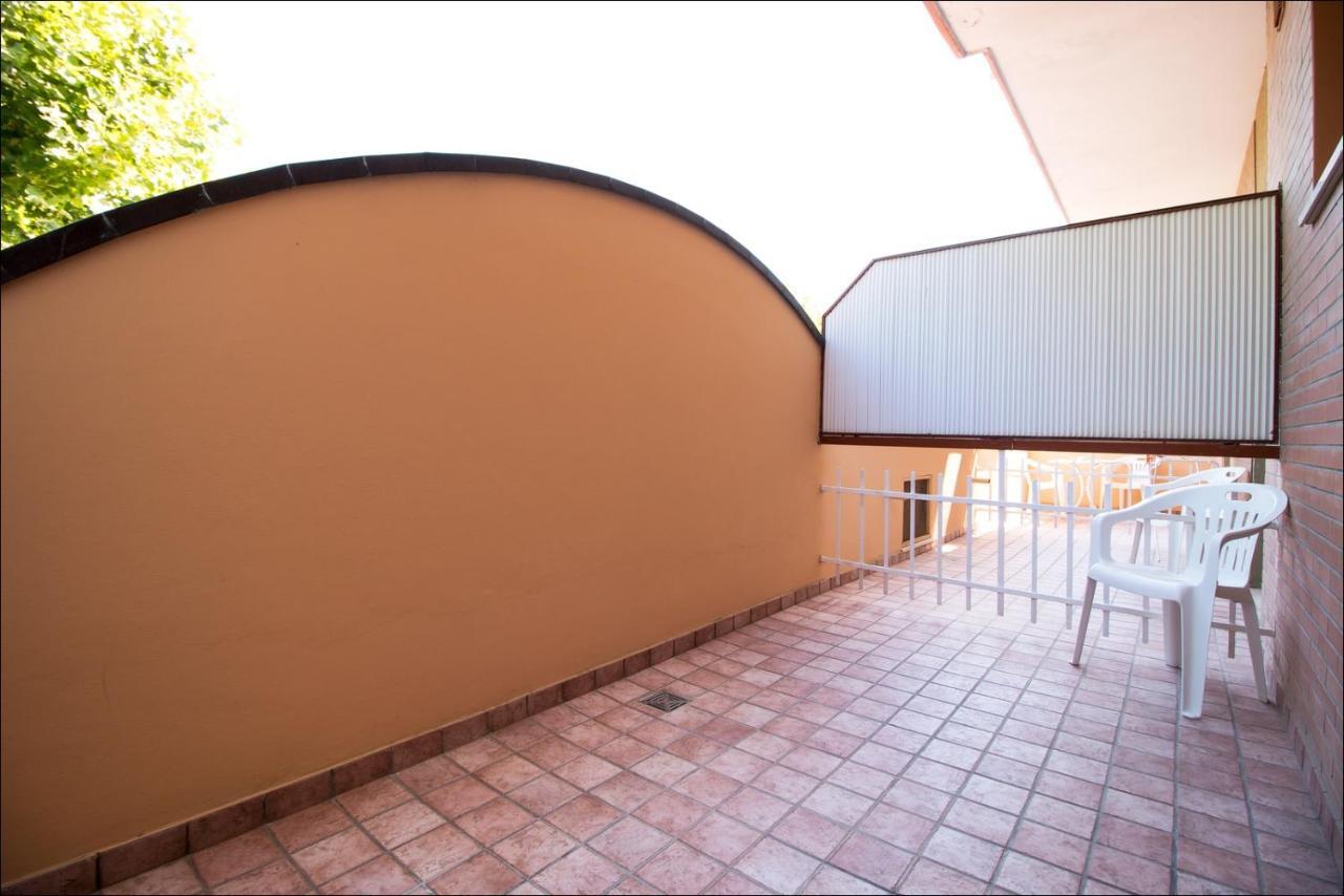 Hotel Belfiore Misano Adriatico Exteriör bild
